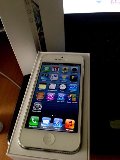 Лот: 3178797. Фото: 1. iPhone 5 (16GB) White-Белый/Идеальное... Смартфоны