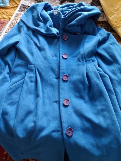 Лот: 25856800. Фото: 1. Стильное пальто с подарком. Верхняя одежда