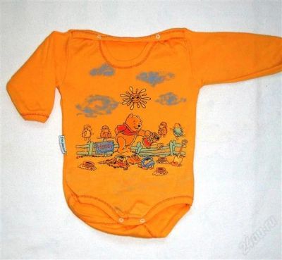 Лот: 1421467. Фото: 1. Новый яркий бодик с Винни Пухом... Одежда для дома