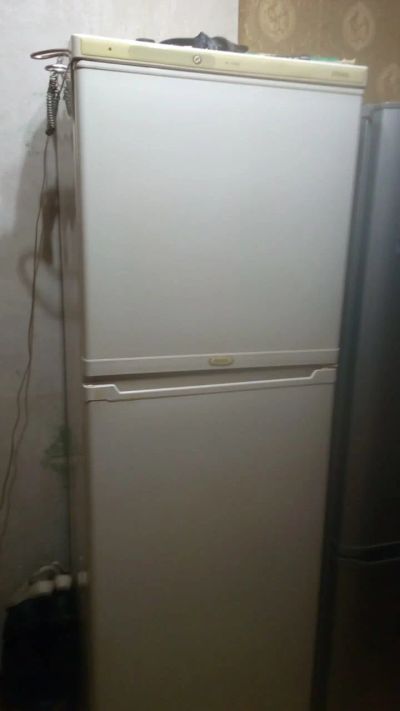 Лот: 11798145. Фото: 1. Холодильник Stinol. Холодильники, морозильные камеры