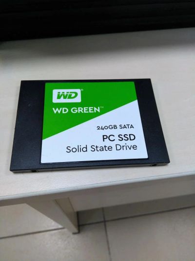 Лот: 11042443. Фото: 1. Диск SSD на 240 GB Western Digital... SSD-накопители