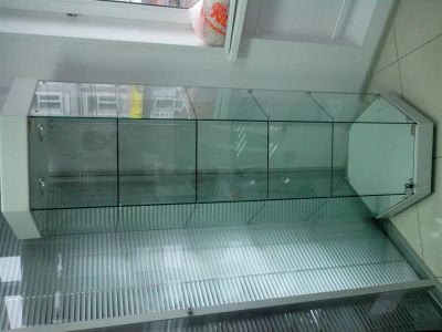 Лот: 3835552. Фото: 1. Витрина (стекло) с подстветкой... Торговое