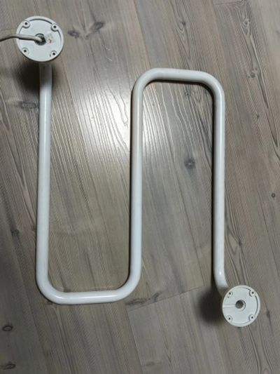 Лот: 25896042. Фото: 1. Полотенцесушитель электрический. Радиаторы отопления, полотенцесушители