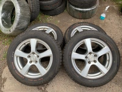 Лот: 14563019. Фото: 1. Violento R17 + Bridgestone Blizzak... Шины на дисках