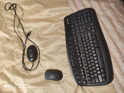 Лот: 15789236. Фото: 1. Клавиатура и мышь Mircocoft беспроводные... Клавиатуры и мыши