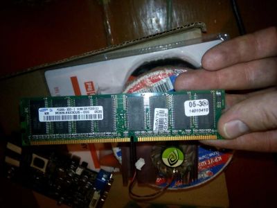Лот: 7034558. Фото: 1. 512MB DDR PC3200, samsung. Оперативная память