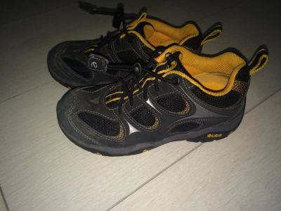 Лот: 6006167. Фото: 1. Кроссовки на мальчика Ecco р.28. Кеды, кроссовки