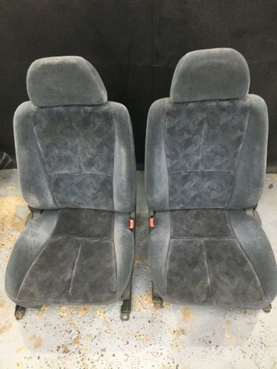 Лот: 18864743. Фото: 1. Кресла автомобильные. Салон