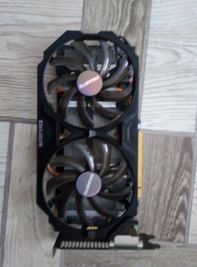 Лот: 18162818. Фото: 1. Видеокарта Gigabyte R9 270X 2GB. Видеокарты