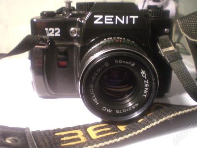 Лот: 820556. Фото: 1. Зеркальный фотоаппарат Зенит 122... Плёночные зеркальные