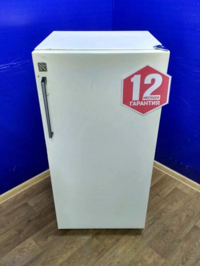 Лот: 12131221. Фото: 1. Холодильник (эконом) бирюса б-2... Холодильники, морозильные камеры