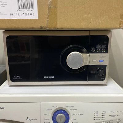 Лот: 21589352. Фото: 1. Микроволновая печь Samsung M187JNR. Микроволновки, мини-печи