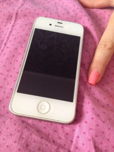 Лот: 6353832. Фото: 1. iPhone 4 32g. Смартфоны