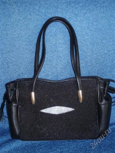 Лот: 844764. Фото: 1. сумка из крупного ската. Сумки