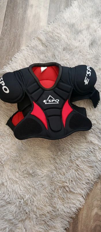 Лот: 25898598. Фото: 1. Нагрудник хоккейный. Другое (спортивная одежда)