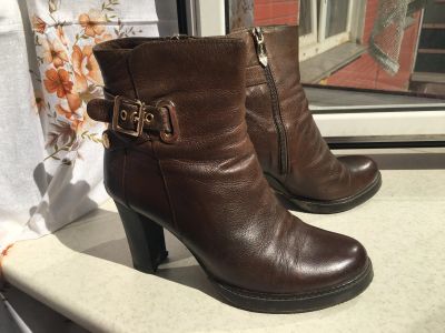 Лот: 15840295. Фото: 1. Ботильоны кожа зима р.38. Ботильоны, полусапожки