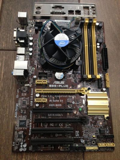 Лот: 13223203. Фото: 1. Комплект мат.плата ASUS B85-PLUS... Материнские платы