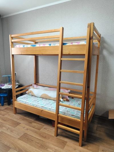 Лот: 21987082. Фото: 1. Двухярусная кровать из массива... Детские кровати и кроватки