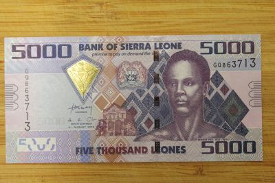 Лот: 21350354. Фото: 1. Сьерра Леоне 5000 леоне 2013 года... Африка