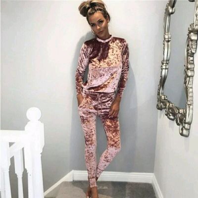 Лот: 8922432. Фото: 1. Бархатный костюм. Костюмы