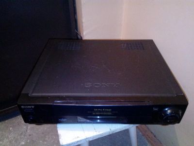 Лот: 12158428. Фото: 1. Видеомагнитофон Sony SLV-436EE. Видеомагнитофоны