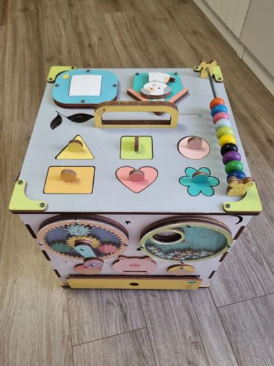 Лот: 25889635. Фото: 1. Бизикуб (бизиборд, монтессори... Развивающие