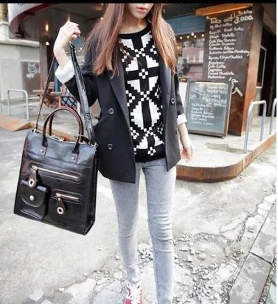 Лот: 1518406. Фото: 1. Сумка, черный лак, новая!!! Осталось... Сумки