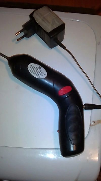 Лот: 19106893. Фото: 1. Электроотвертка(быстрые торги). Электроинструмент