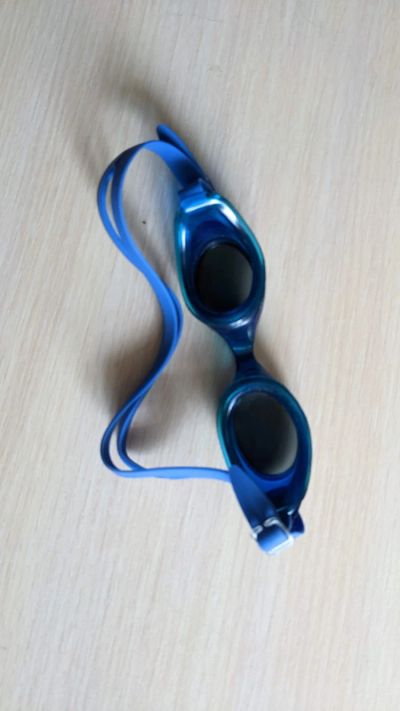 Лот: 19256957. Фото: 1. Плавательные очки. Очки солнцезащитные