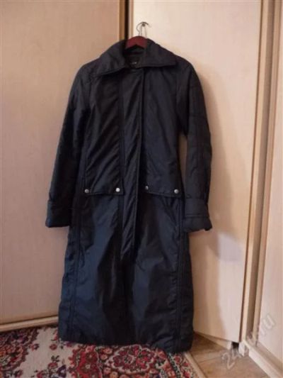 Лот: 2731346. Фото: 1. Плащ черный, размер 42-44. Верхняя одежда