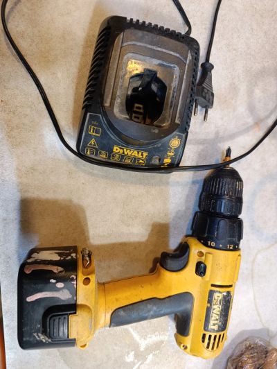 Лот: 25899794. Фото: 1. Шуруповерт. Электроинструмент