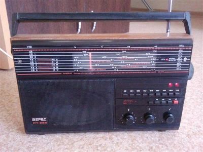 Лот: 1849730. Фото: 1. Радио Верас - 225 (9 диапазонов... Тюнеры, радиоприёмники