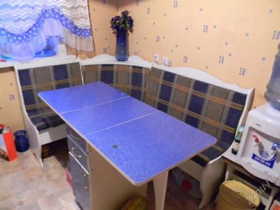 Лот: 955375. Фото: 1. Кухонный уголок + стол книжка. Кухонные уголки