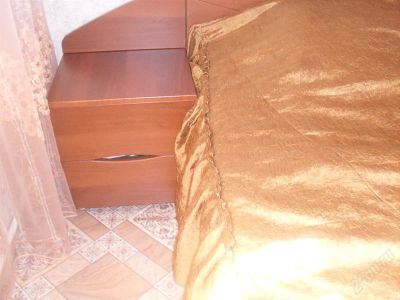 Лот: 993296. Фото: 1. Продам кровать с двумя тумбочками. Кровати