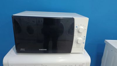 Лот: 25885361. Фото: 1. Микроволновая печь Samsung me711kr... Микроволновки, мини-печи