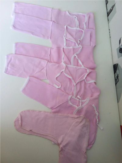 Лот: 8032821. Фото: 1. Распашонки для девочки. Ползунки, распашонки, слипы