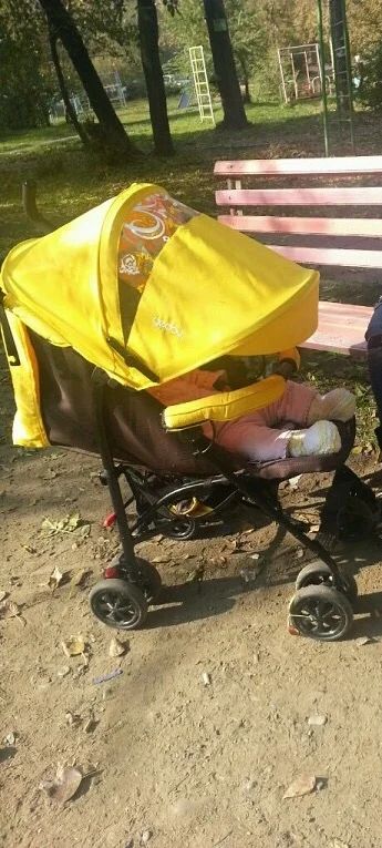 Лот: 7115471. Фото: 1. Продам прогулочную коляску georby. Коляски