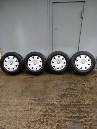 Лот: 14576709. Фото: 1. Dunlop winretmaxx. Шины на дисках