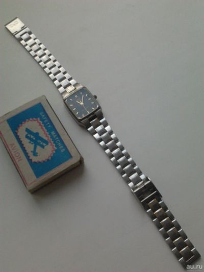 Лот: 15166585. Фото: 1. Часы женские с браслетом. Оригинальные наручные часы