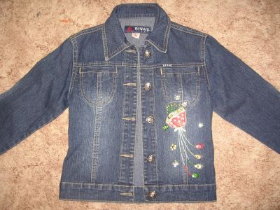 Лот: 3075870. Фото: 1. Куртка джинсовая на девочку 10-13лет. Верхняя одежда