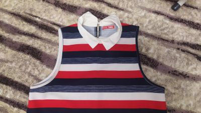 Лот: 16634581. Фото: 1. Платье в полоску с белым воротничком. Платья