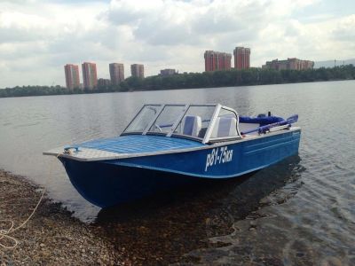 Лот: 10045875. Фото: 1. Моторная лодка. Лодки и катера