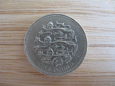 Лот: 16475399. Фото: 1. Великобритания 1 фунт 2002 года... Великобритания и острова