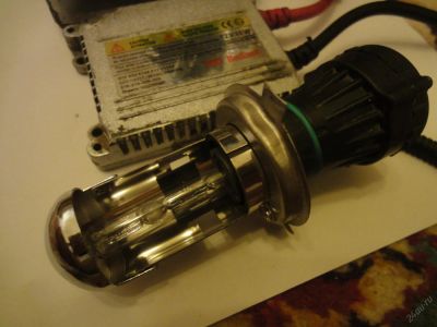 Лот: 5820040. Фото: 1. Ксенон (2 лампы H4, 2 блока розжига... Оптика и освещение