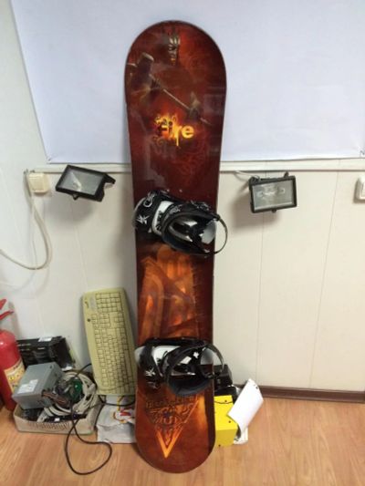 Лот: 6826515. Фото: 1. Сноуборд комплект snowboard black... Комплект в сборе