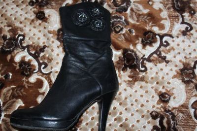 Лот: 2632507. Фото: 1. Ботильоны черные 35 размер. Ботильоны, полусапожки