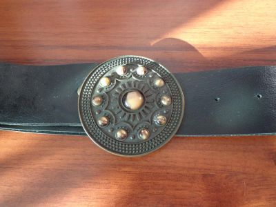 Лот: 6949302. Фото: 1. ремень женский черный с круглой... Ремни, пояса