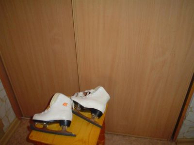 Лот: 3263020. Фото: 1. Продам коньки детские фигурные. Коньки