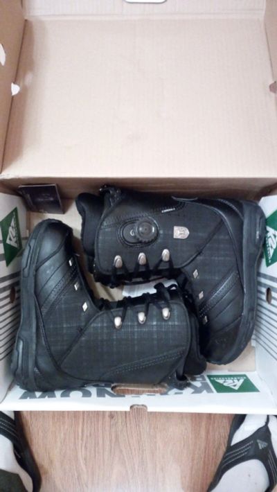 Лот: 12711845. Фото: 1. Ботинки сноуборд. Сноуборды