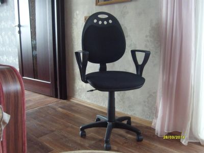 Лот: 3907970. Фото: 1. Офисный стул. Другое (офисная мебель и домашние кабинеты)